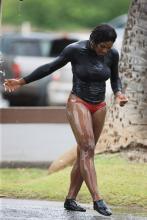  Serena_Williams_Surfing_in_Hawaii_11.jpg thumbnail