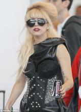  lady_gaga-rubber-dress-35.jpg