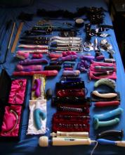  plugs-vibrators-collection-01.jpg