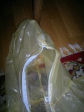  transparent-pvc-sleeping-bag-04-hood.jpg