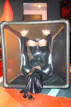  latex-vacuum-cube-02.jpg thumbnail