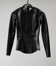  atsuko-kudo-latex-top-01.jpg thumbnail