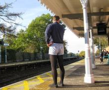  men-in-pantyhose-417.jpg thumbnail