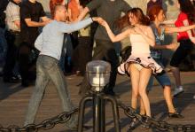  candid-pantyhose-200.jpg thumbnail