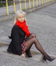  candid-pantyhose-215.jpg thumbnail