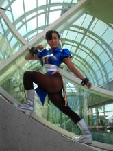  chun_li_street_fighter_cosplay_by_lenity-d42u460.jpg