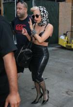  lady_gaga-01.jpg