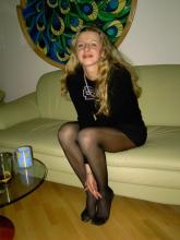  candid-pantyhose-399-shiny.jpg