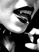  lips-lipstick-fetish-55-fangs.jpg thumbnail