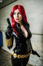  cosplay-10-latex-red-head.jpg