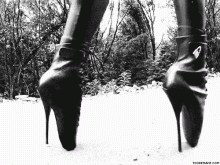  walking-in-ballet-boots-02.gif