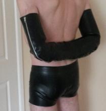  box-style-armbinder-02.jpg thumbnail