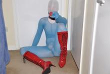  pantyhose-encasement-110-blue.jpg thumbnail