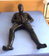  cock-erection-173-latex_catsuit_zentai.jpg