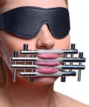  unusual-gag-50_lips_tongue_press.jpg