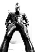  cock-erection-210-latex_catsuit_zentai.jpg