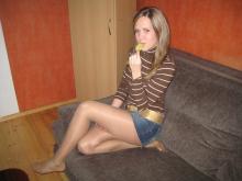  candid-pantyhose-614_shiny.jpg thumbnail