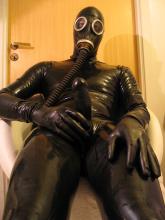  cock-erection-213-latex_catsuit.jpg