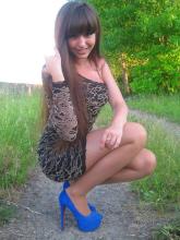  candid_pantyhose_674_high-heels.jpg thumbnail