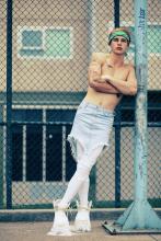  men_in_pantyhose_516_skirt.jpg