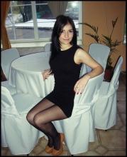  candid_pantyhose_700_black_shiny_high-heels.jpg