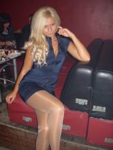  candid_pantyhose_712_shiny.jpg thumbnail