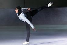  Nike Pro Hijab1.jpg thumbnail