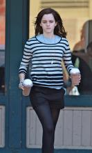  Emma%20Watson%20legs%20at%20Starbucks-05.jpg thumbnail