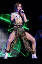  cheryl_cole_pantyhose-02.jpg thumbnail