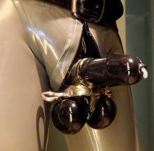  cock-erection-231-steel_latex_catsuit.jpg