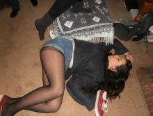  candid_pantyhose_915_black_dots_with_shorts.jpg thumbnail