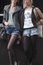  candid_pantyhose_878_black_shorts.png