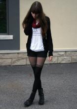  candid_pantyhose_993_black_shorts.jpg