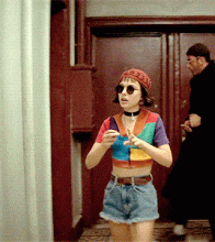  collars&chokers-05-portman_mathilda_leon.gif