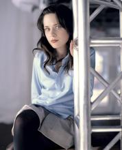  zooey_deschanel-05.jpg thumbnail