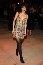  zooey_deschanel-11.jpg thumbnail