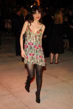  zooey_deschanel-13.jpg thumbnail