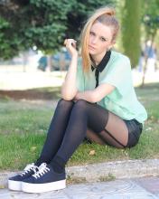  candid_pantyhose_1045_black_with_shorts.jpg thumbnail