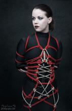  lilla_in_rope_by_hobbleskirt-d30fca7.jpg