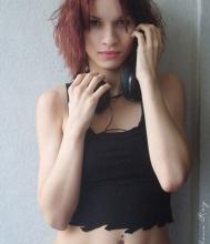  girl_with_headphones-05.jpg