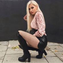  candid_pantyhose_1088_black_fishnets.jpg thumbnail