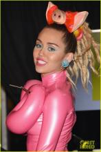  pink-17_Miley_Cyrus_in_pink_latex.jpg