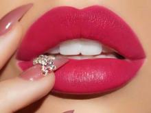  pink-32_lips.jpg thumbnail