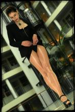 shiny-pantyhose-42.jpg thumbnail