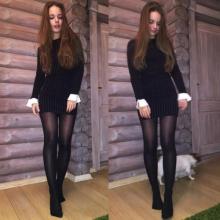  candid_pantyhose_1274_black_sweater.jpg thumbnail