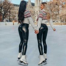  shiny-leggings-43_ice_skating.jpg