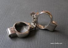 Filename: KUB_handcuffs_IMG_1474.jpg Size: 405.33 KB Uploaded: 12 Mar 2020, 03:22 Views: 145x KUB_handcuffs_IMG_1474.jpg