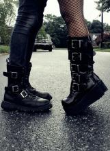  tip_toes-06_fishnets.jpg thumbnail