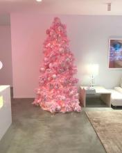  pink-106_pink_christmas_tree.jpg