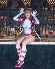  cosplay_44_shiny_leotard_gwenpool.jpg